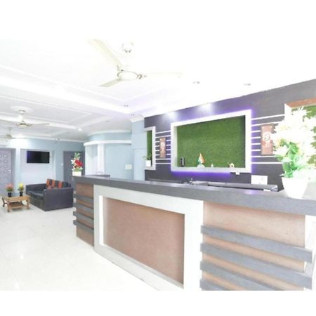 Day S Inn Luxury Stay Near Care Hospital In Budget Friendly Price Best Seller بوهفانيشفار المظهر الخارجي الصورة