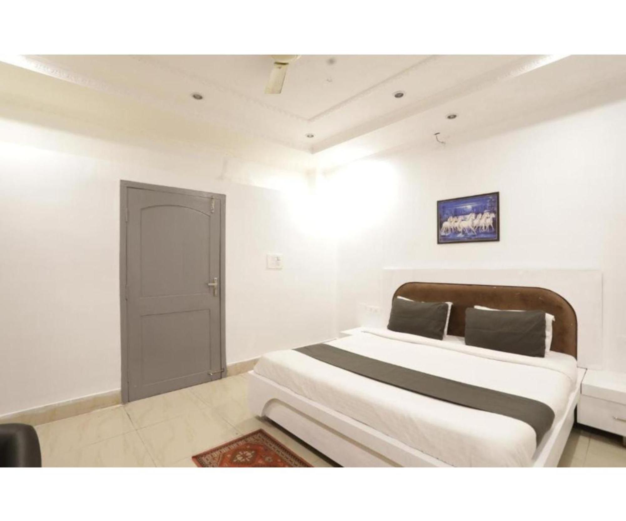 Day S Inn Luxury Stay Near Care Hospital In Budget Friendly Price Best Seller بوهفانيشفار المظهر الخارجي الصورة