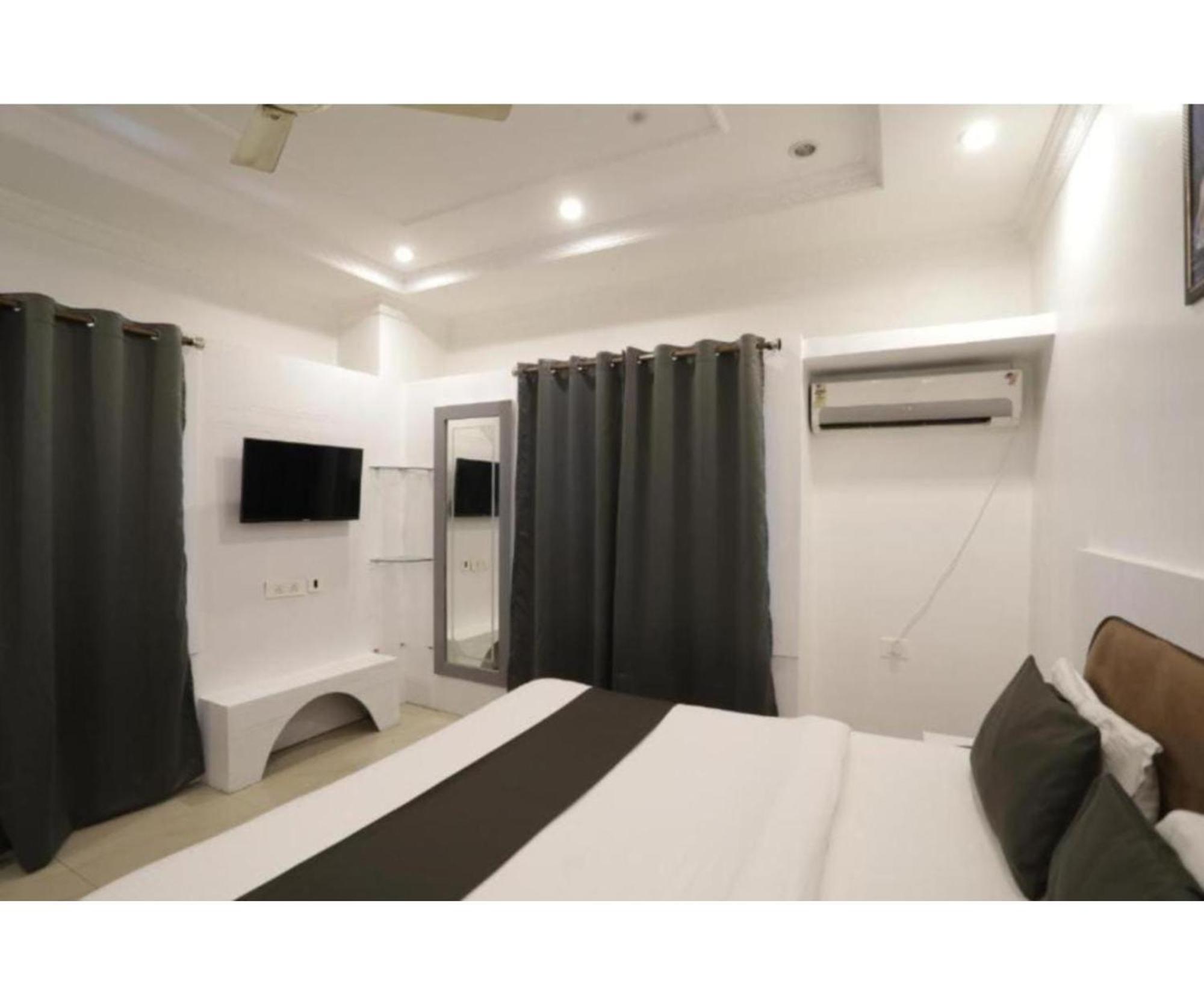 Day S Inn Luxury Stay Near Care Hospital In Budget Friendly Price Best Seller بوهفانيشفار المظهر الخارجي الصورة