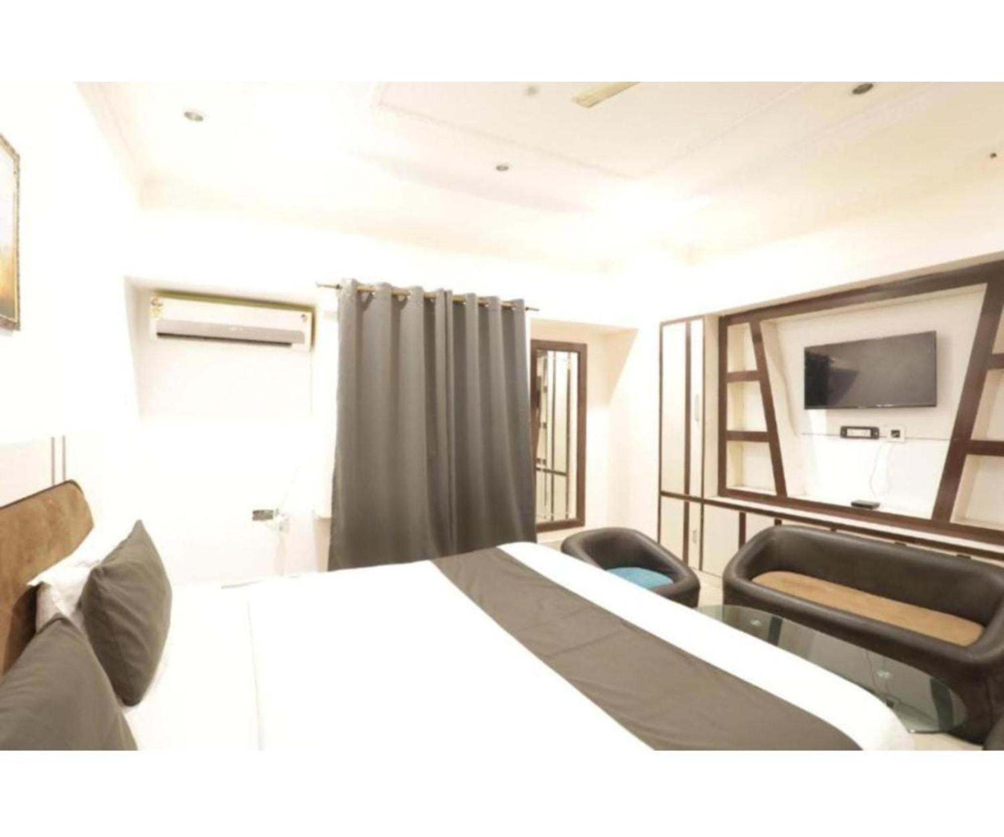 Day S Inn Luxury Stay Near Care Hospital In Budget Friendly Price Best Seller بوهفانيشفار المظهر الخارجي الصورة