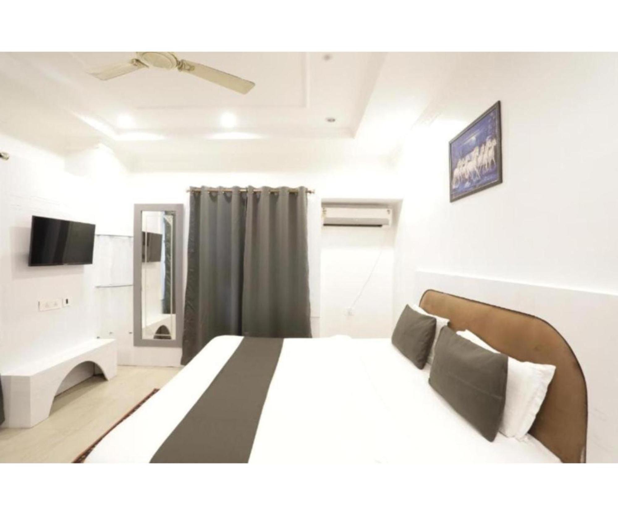 Day S Inn Luxury Stay Near Care Hospital In Budget Friendly Price Best Seller بوهفانيشفار المظهر الخارجي الصورة